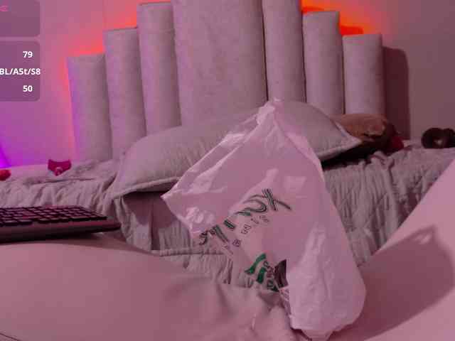 Sheinny-brown1 Live Webcam on BongaCams