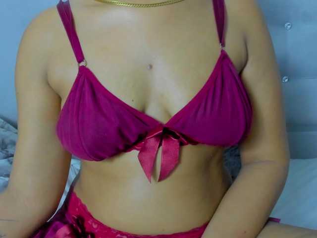 tatianasquirthot live cam on BongaCams