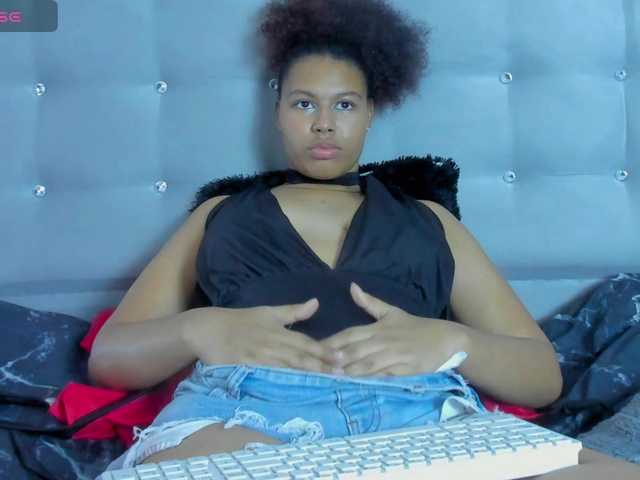 tatianasquirthot live cam on BongaCams