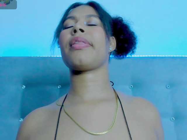 tatianasquirthot live cam on BongaCams