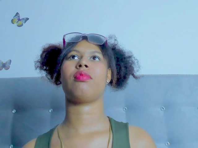 tatianasquirthot live cam on BongaCams
