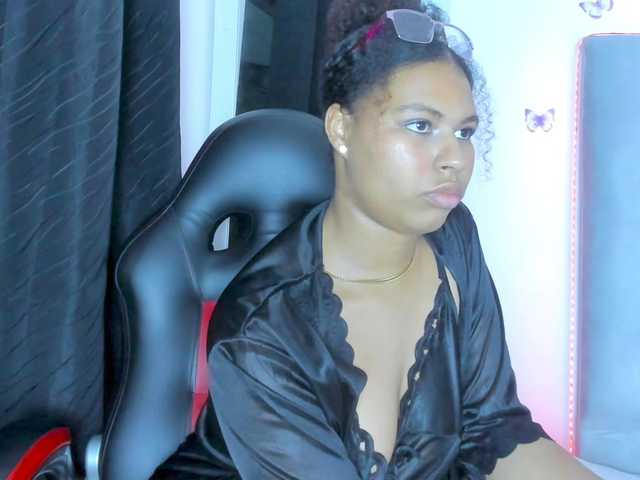 tatianasquirthot live cam on BongaCams
