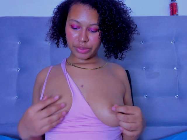 tatianasquirthot live cam on BongaCams