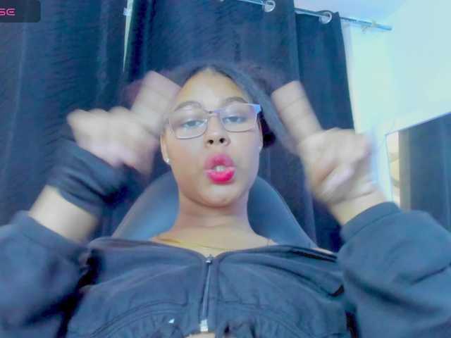tatianasquirthot live cam on BongaCams