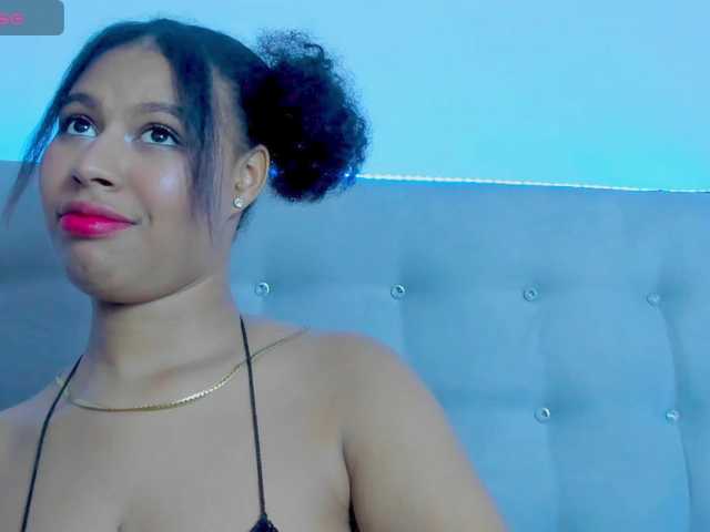 tatianasquirthot live cam on BongaCams