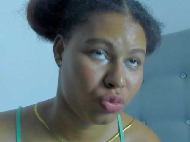 tatianasquirthot live cam on BongaCams