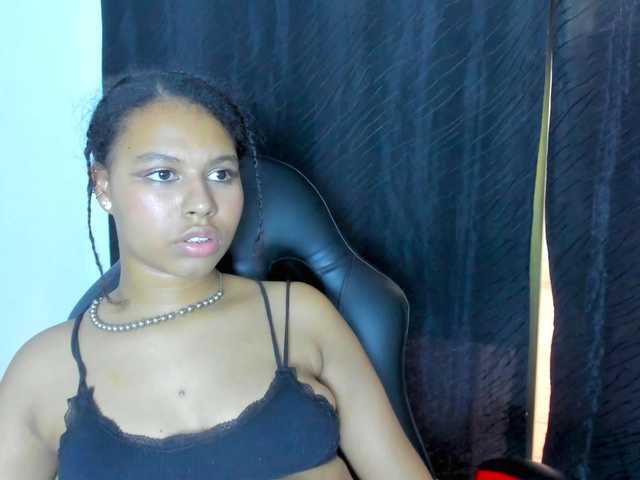 tatianasquirthot live cam on BongaCams
