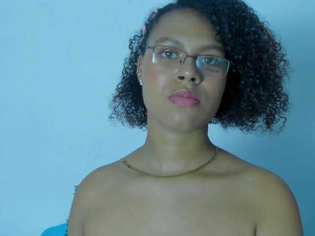 tatianasquirthot live cam on BongaCams