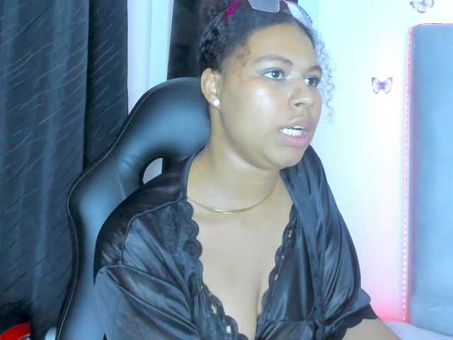 tatianasquirthot live cam on BongaCams