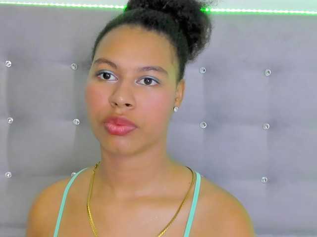 tatianasquirthot live cam on BongaCams