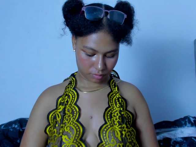 tatianasquirthot live cam on BongaCams