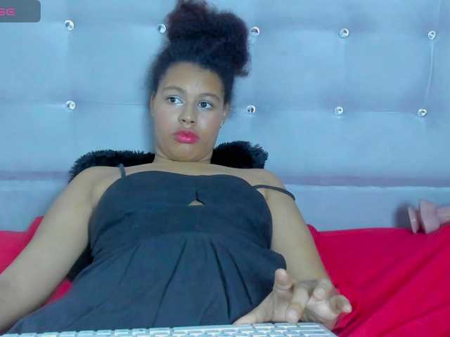 tatianasquirthot live cam on BongaCams