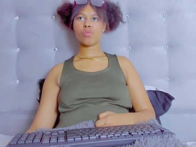 tatianasquirthot live cam on BongaCams