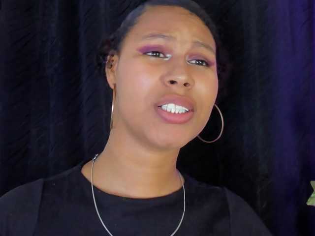 tatianasquirthot's BongaCams show and profile