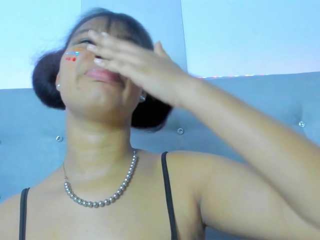 tatianasquirthot live cam on BongaCams