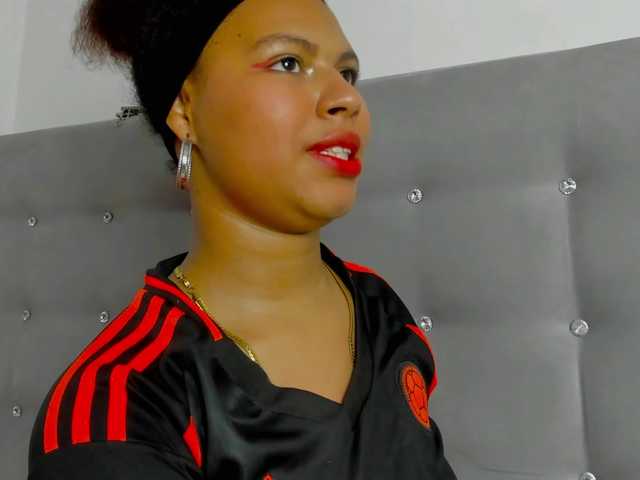 tatianasquirthot live cam on BongaCams