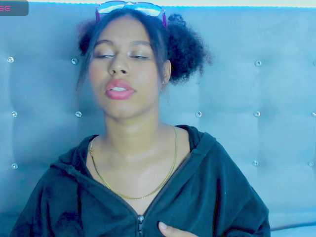 tatianasquirthot live cam on BongaCams