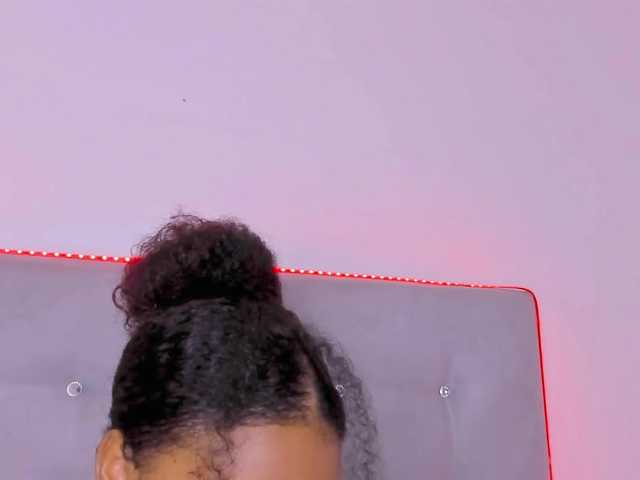 tatianasquirthot live cam on BongaCams