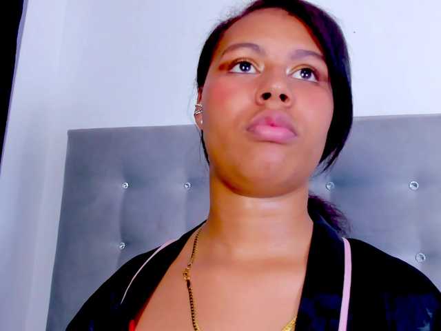 tatianasquirthot live cam on BongaCams