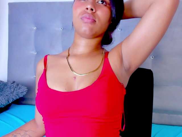 tatianasquirthot live cam on BongaCams