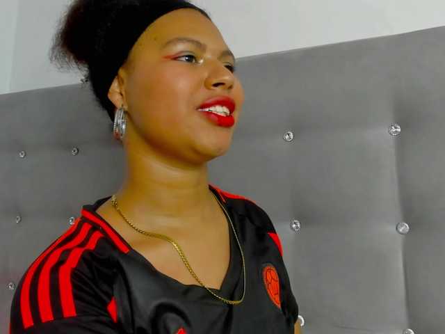tatianasquirthot live cam on BongaCams