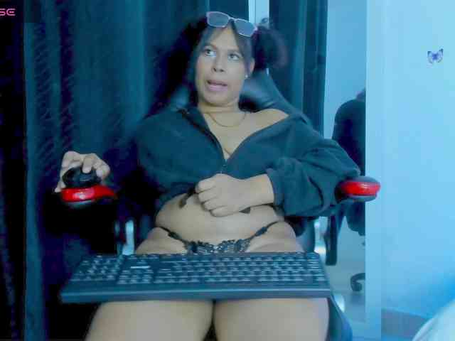 tatianasquirthot