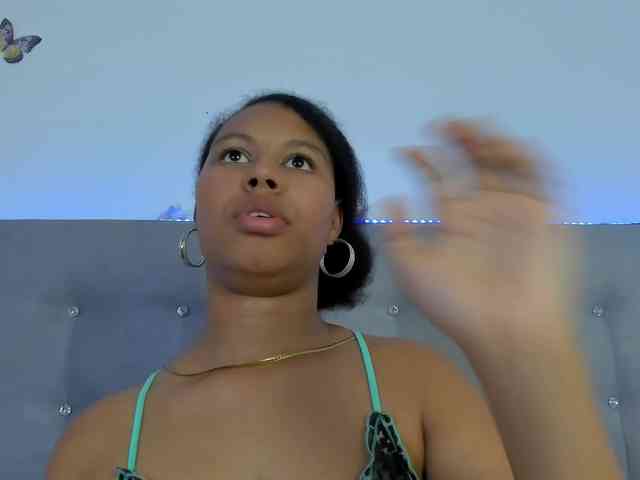Model: tatianasquirthot