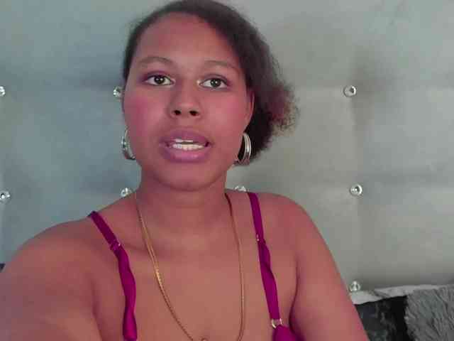 tatianasquirthot webcam