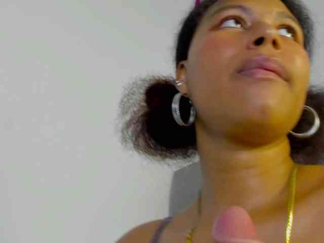 tatianasquirthot webcam