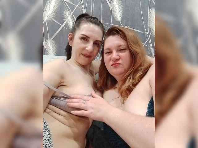 Badbadgirlss webcam
