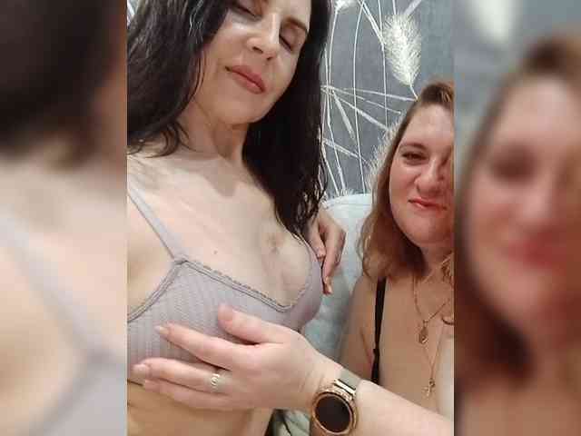 Badbadgirlss webcam