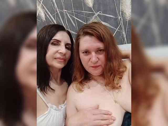 Badbadgirlss webcam