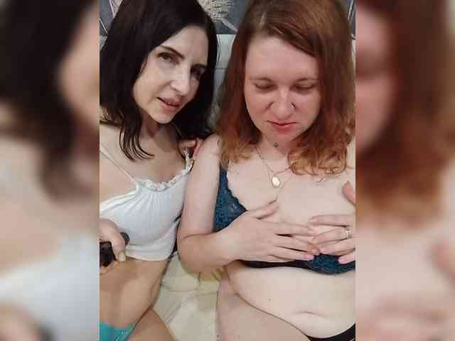 Badbadgirlss webcam