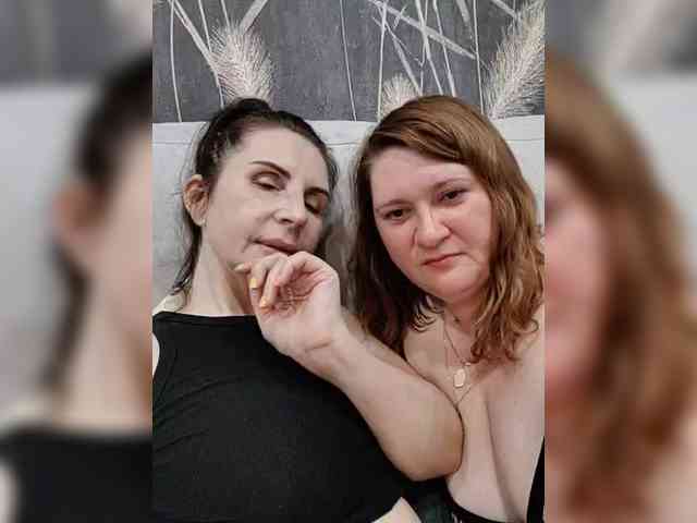 Badbadgirlss webcam