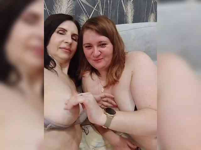 Badbadgirlss webcam