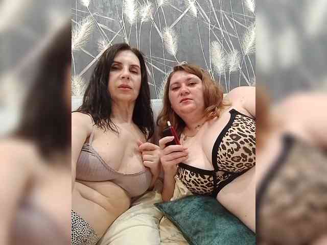 Badbadgirlss webcam