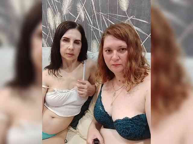 Badbadgirlss webcam