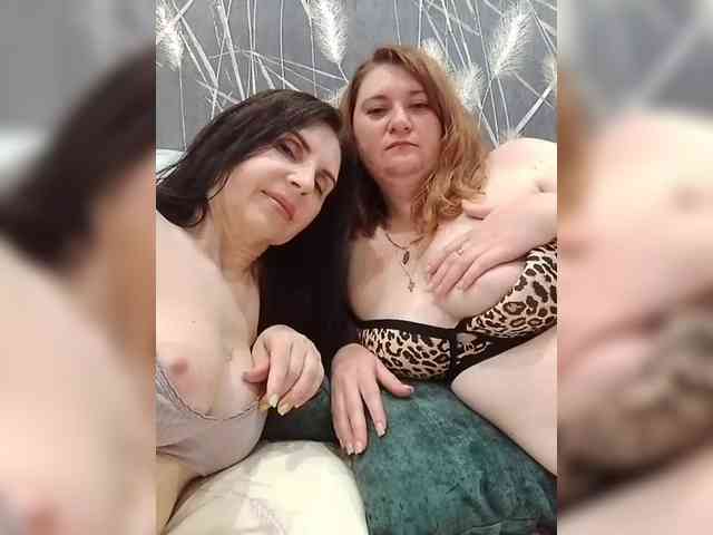 Badbadgirlss webcam