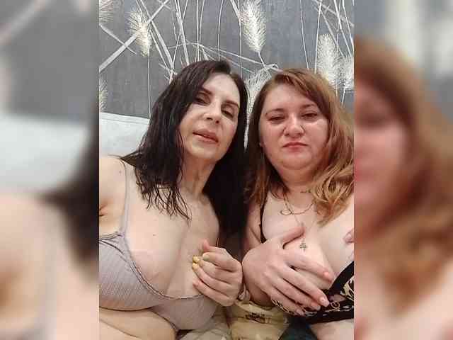 Badbadgirlss webcam