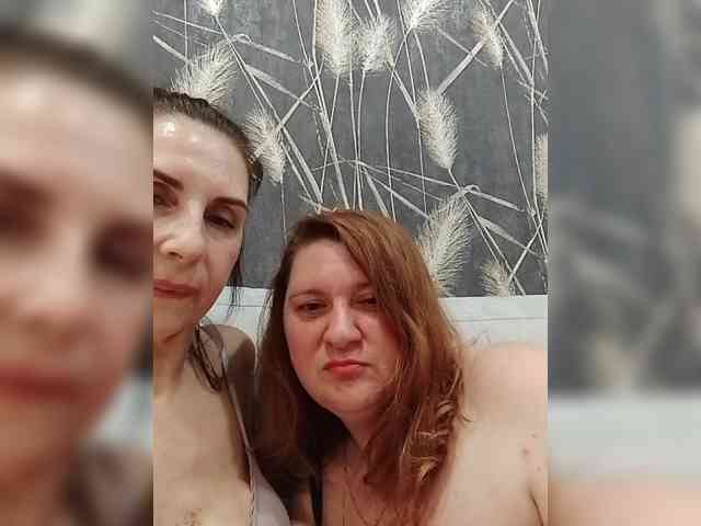 Badbadgirlss webcam