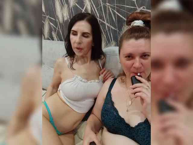 Badbadgirlss webcam