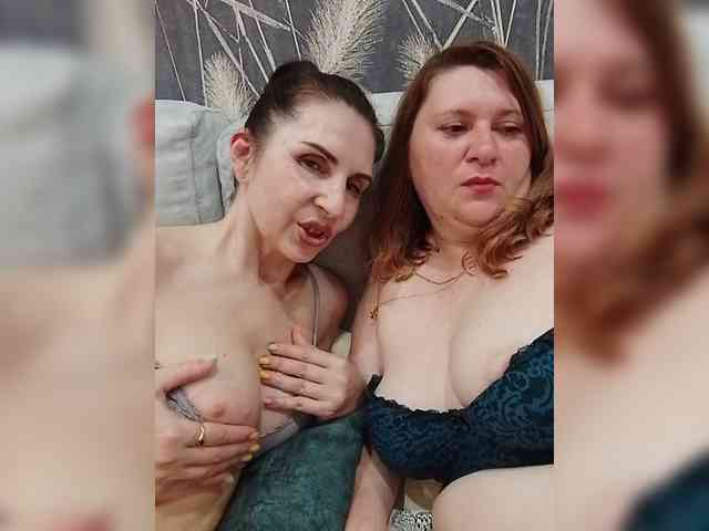 Badbadgirlss webcam