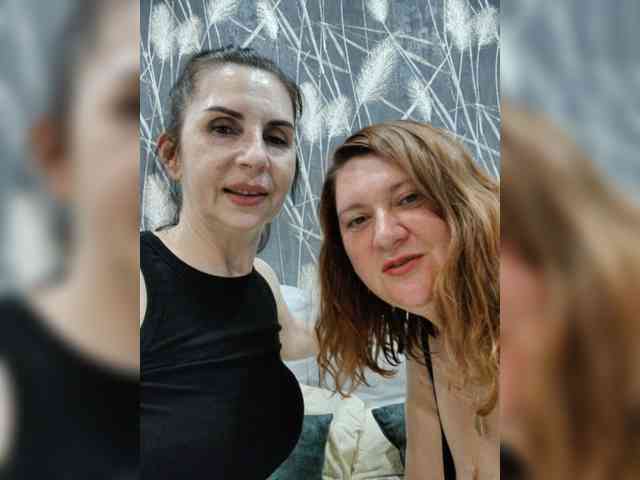Badbadgirlss webcam