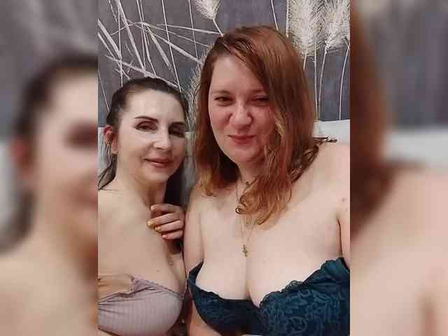 NekaneThyghs 