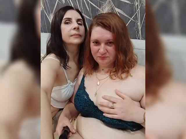 Badbadgirlss webcam