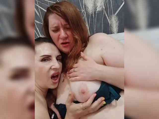 Badbadgirlss webcam