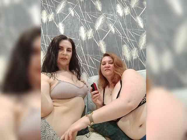 Badbadgirlss webcam
