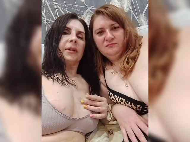 Badbadgirlss webcam