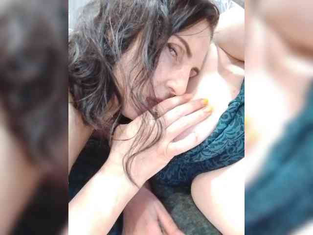 Badbadgirlss webcam