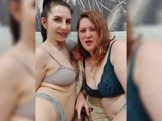 Badbadgirlss webcam
